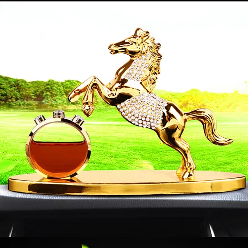 车载香水摆件香薰除异味香氛高档男装饰品车内马到成功汽车用品