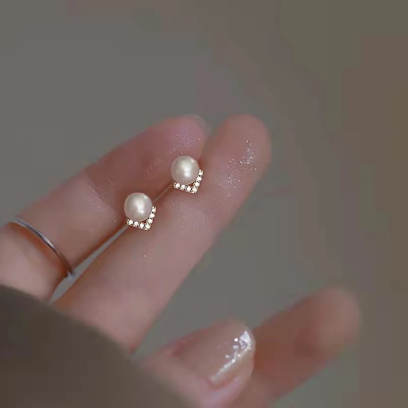 新款珠珠气质高级感小众法式秋冬简约耳钉
