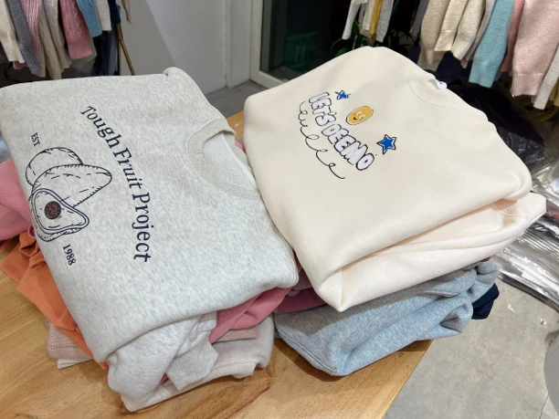 钱小乐家福利款卫衣