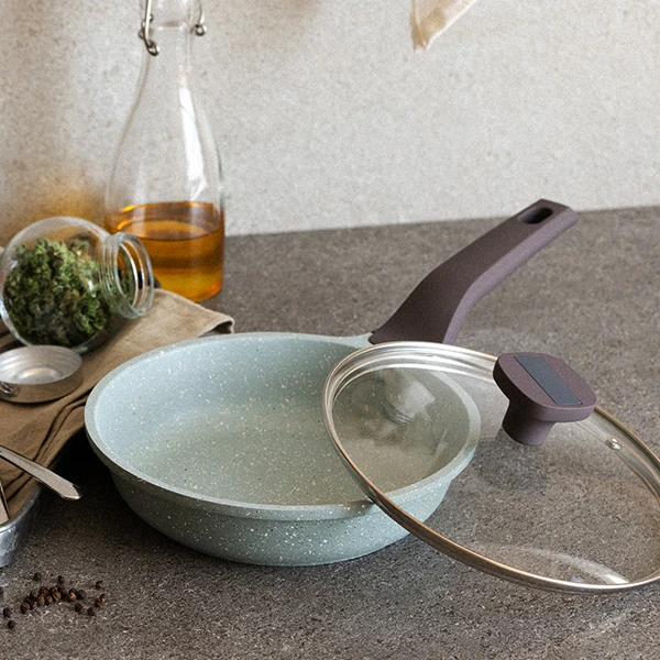 BESCO平底不粘小煎锅烙饼麦饭石工艺不粘炒菜锅电磁炉煤气灶专用