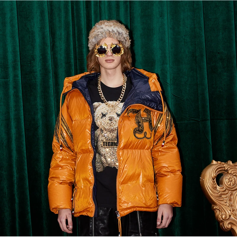 轻奢-TCH潮牌烫钻富贵小熊时尚休闲【热力感】橙色羽绒服T213196005