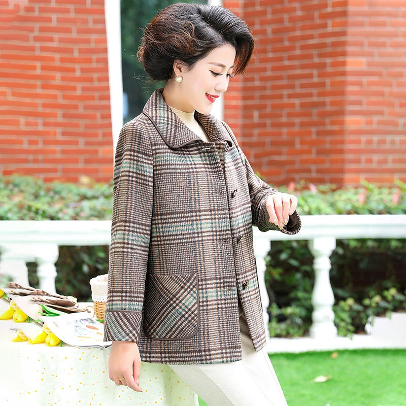 华太太外套春秋新款2025洋气大码格子中老年女装妈妈装奶奶装2087