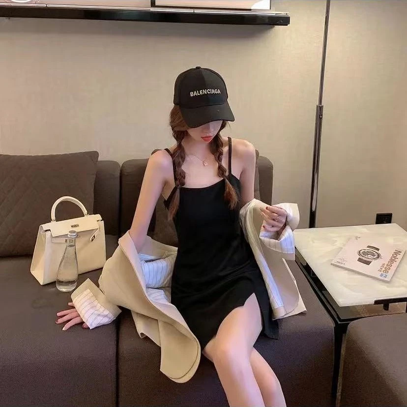 黑开叉吊带连衣裙夏显瘦气质露背一步裙a字裙夏季吊带裙两件裙子