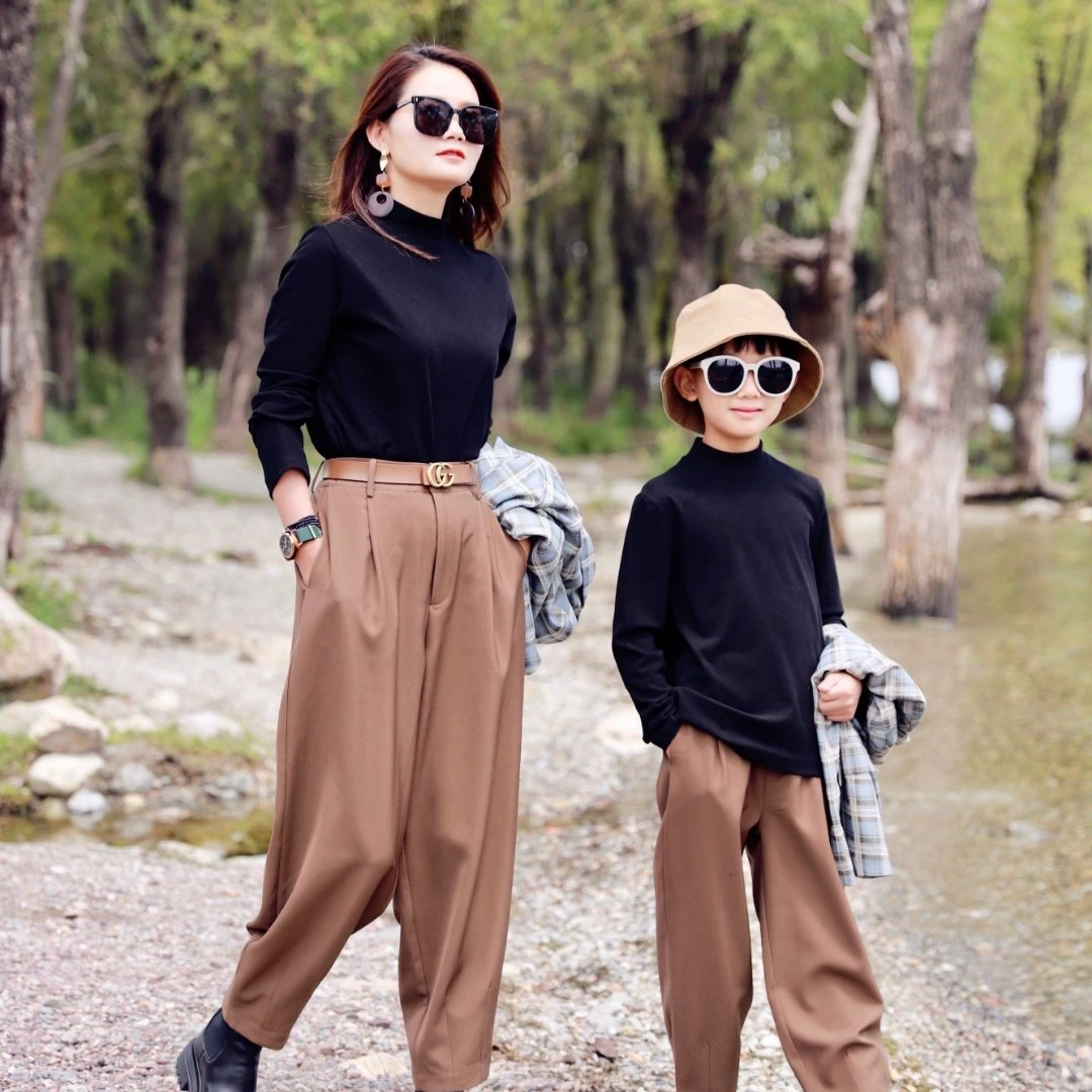 【哲思凡原创时尚亲子装】黑色半高领针织T恤或咖色分割收脚裤子