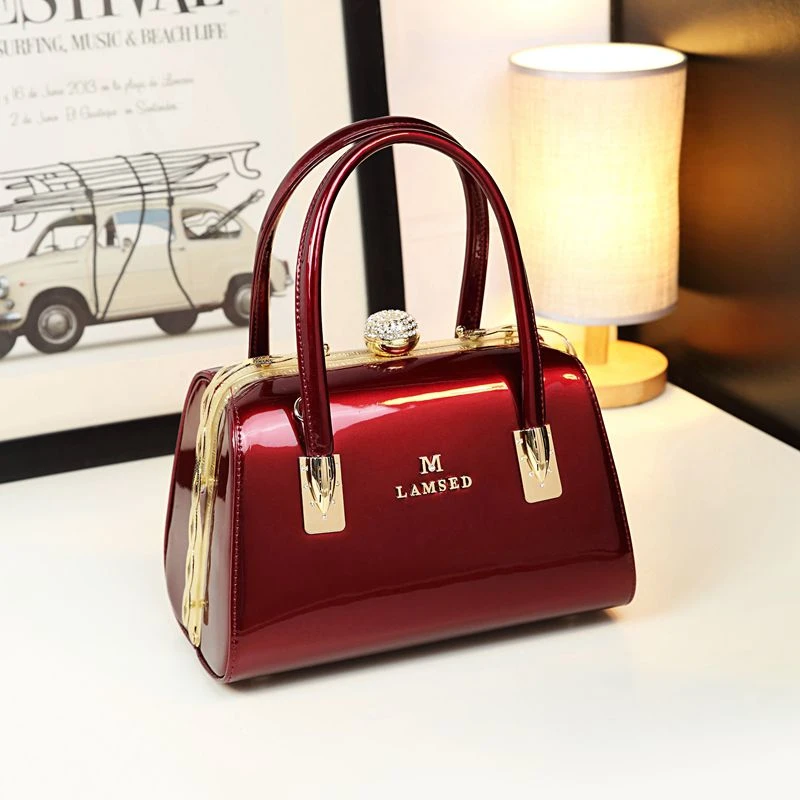 原创女士包包女包新款2023年春夏爆款斜挎小手提包小众设计感洋气