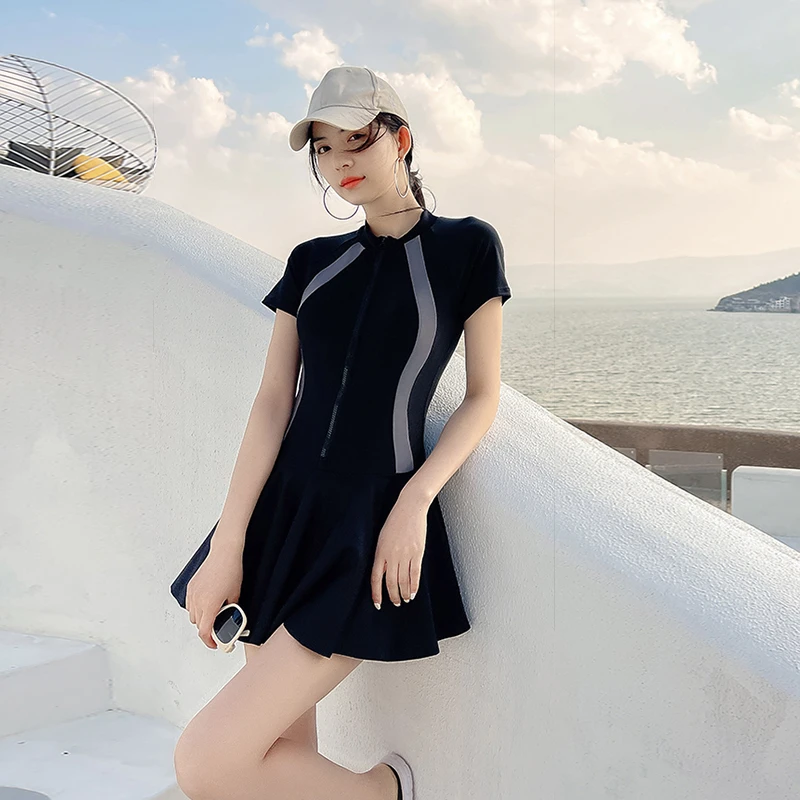 高级感泳衣女款连体显瘦遮肚裙式大码泳装2025新款夏季运动游泳衣