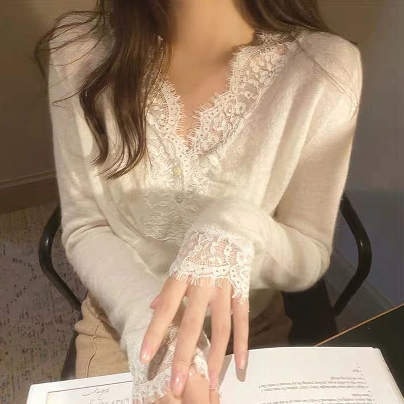温柔蕾丝网纱打底衫女装2023春款新款法式设计感洋气时尚上衣