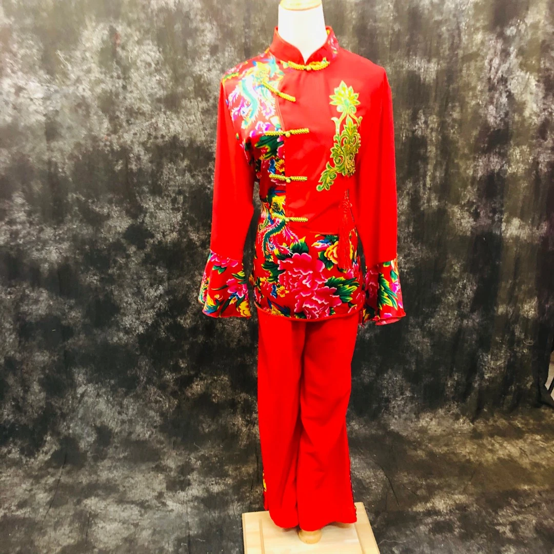 宽松大版红色绣花秧歌舞服扇子舞手帕舞广场舞舞蹈服装