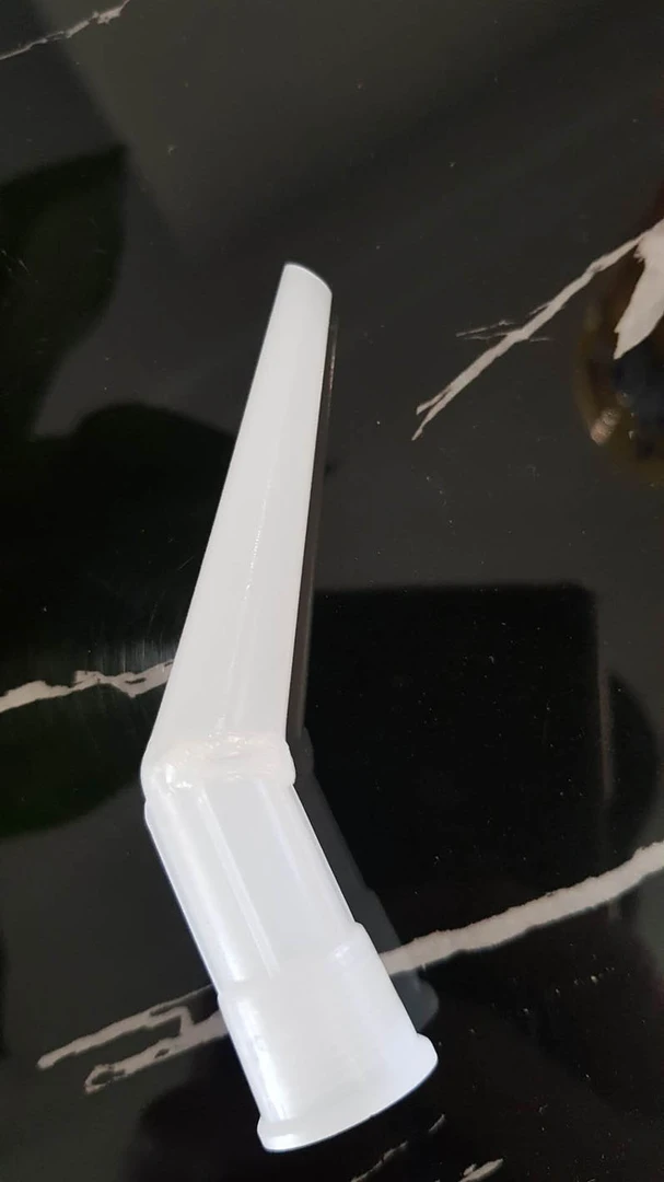 常规玻璃胶专用弯胶嘴 适应于室内缝隙打胶收口