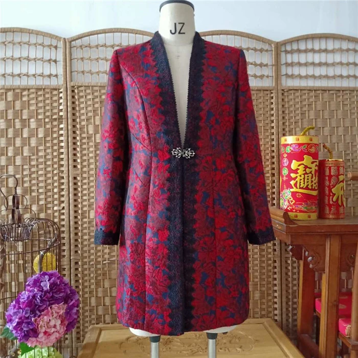 格格品牌    断码捡漏-秋冬妈妈提花秀色记忆风衣   4328272122