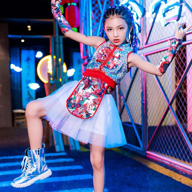 雉子灵儿童潮服女童爵士舞蹈服装女孩模特套装t台走秀国潮时装酷