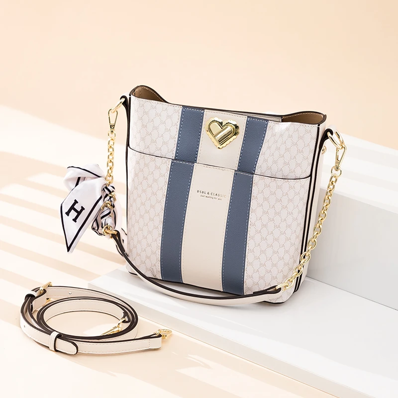 【BASA BELA】新款爱心水桶包时尚单肩包百搭托特包斜挎包妈咪包