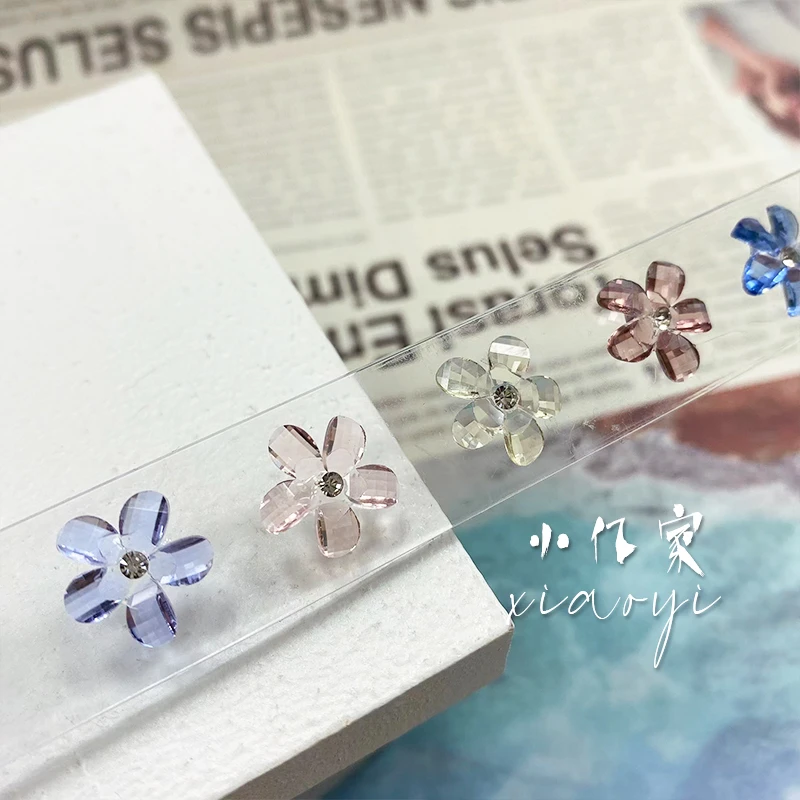 【饰品】新款美甲饰品透色小号花瓣浅粉色透明饰品冰透美甲钻流行