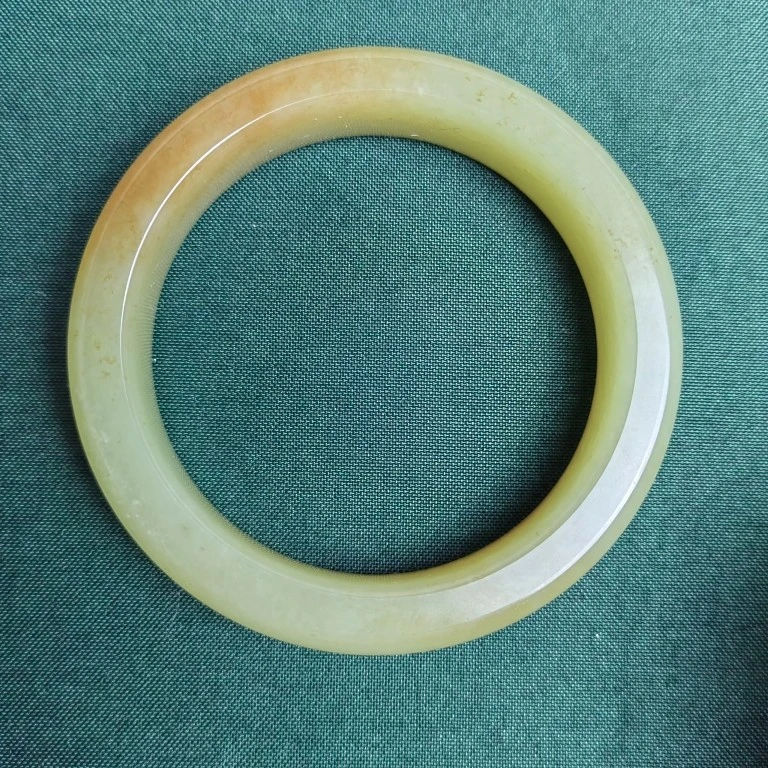 天然和田玉糖黄口手镯圈口57.3宽13.5厚9.5精品56-58可戴带收藏证
