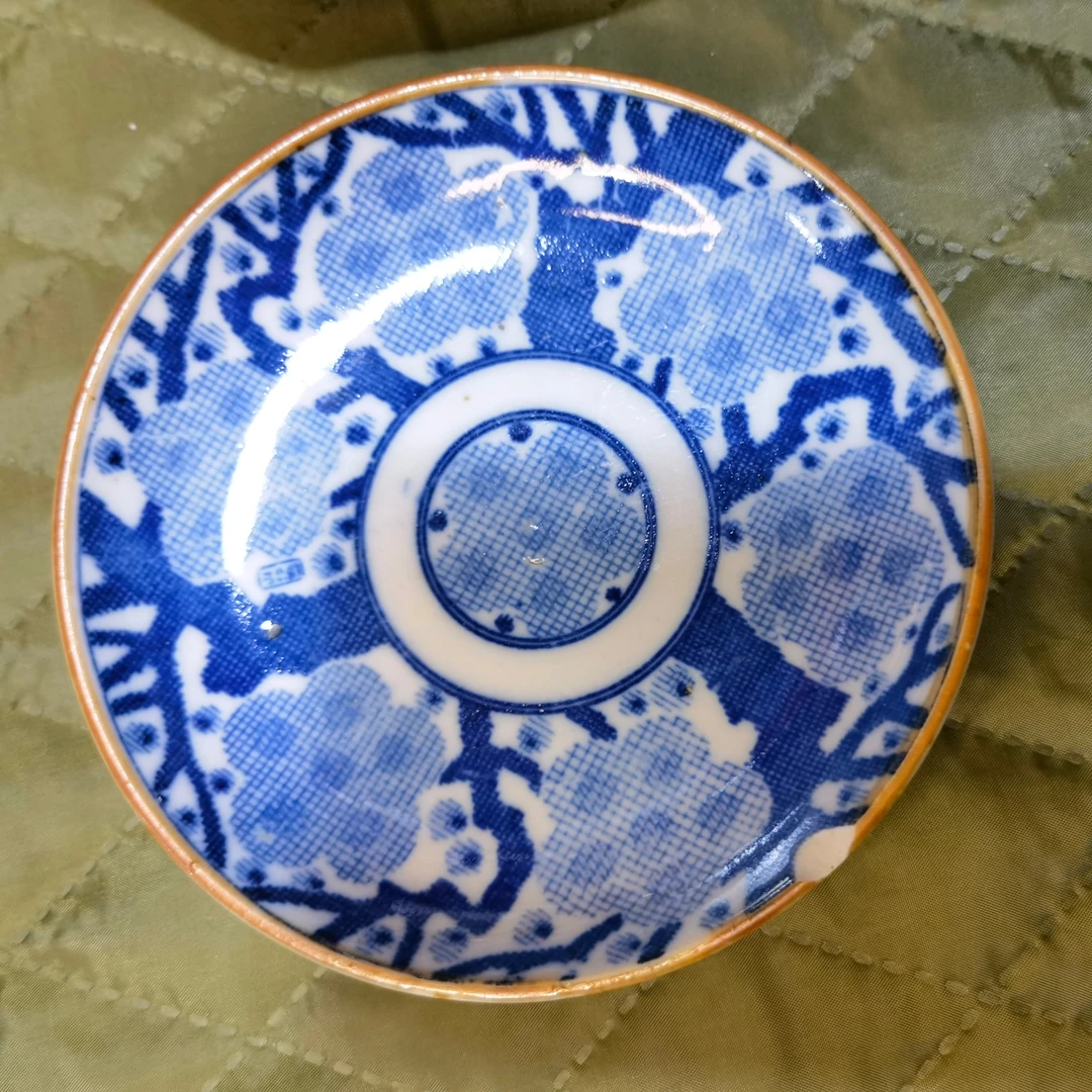 定制日本进口回流瓷器/柴烧青花釉下彩盆子（随机发）手工手绘杯碟