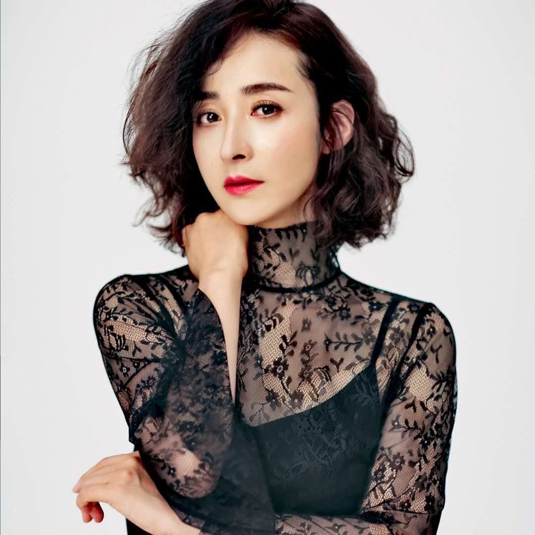 EDFNOT/杨红霞汝意蕾丝打底上衣法式浪漫优雅大气时尚经典款