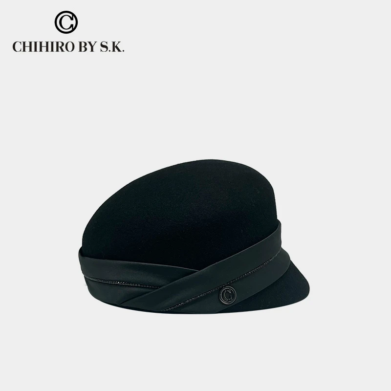 CHIHIRO BY S.K./新帽馆时尚高端气质缎带钻链马术帽CA2GZO2353