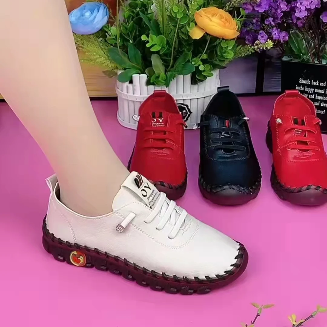 新款手工缝线软底软面休闲舒适平底妈妈鞋