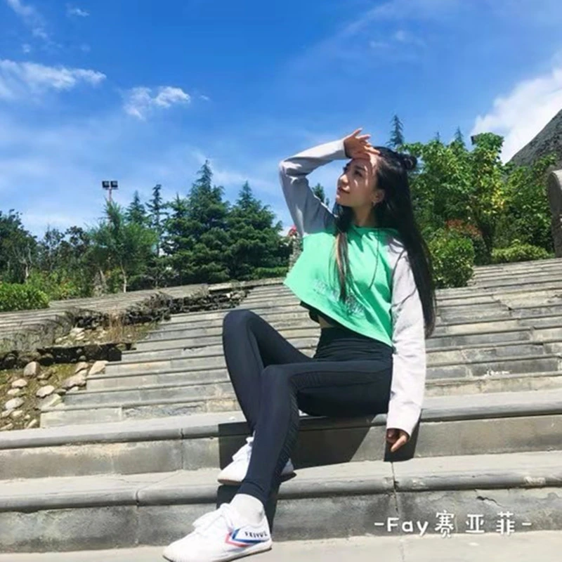Sa瑜伽/设计师系列-just do yoga-秋日的绿罗帽衫