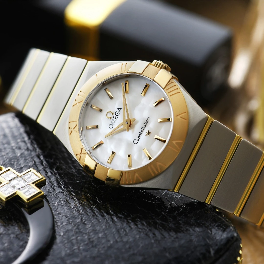 95新 Omega/欧米茄 星座间黄金石英女表123.20.27.60.05.002