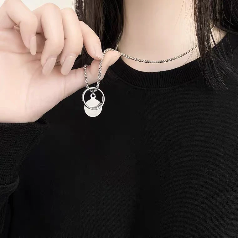 X-114 时尚个性嘻哈潮酷圆牌圆环吊坠网红项链女配饰卫衣毛衣链