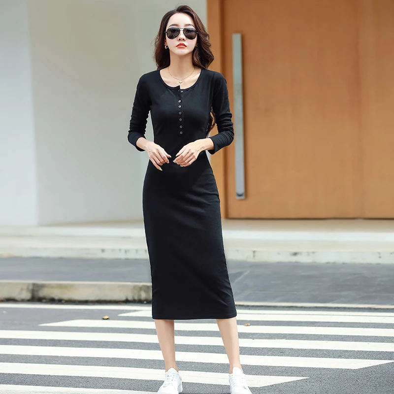 春季打底连衣裙女2025新款黑色包臀裙修身显瘦裙子内搭大衣长裙子