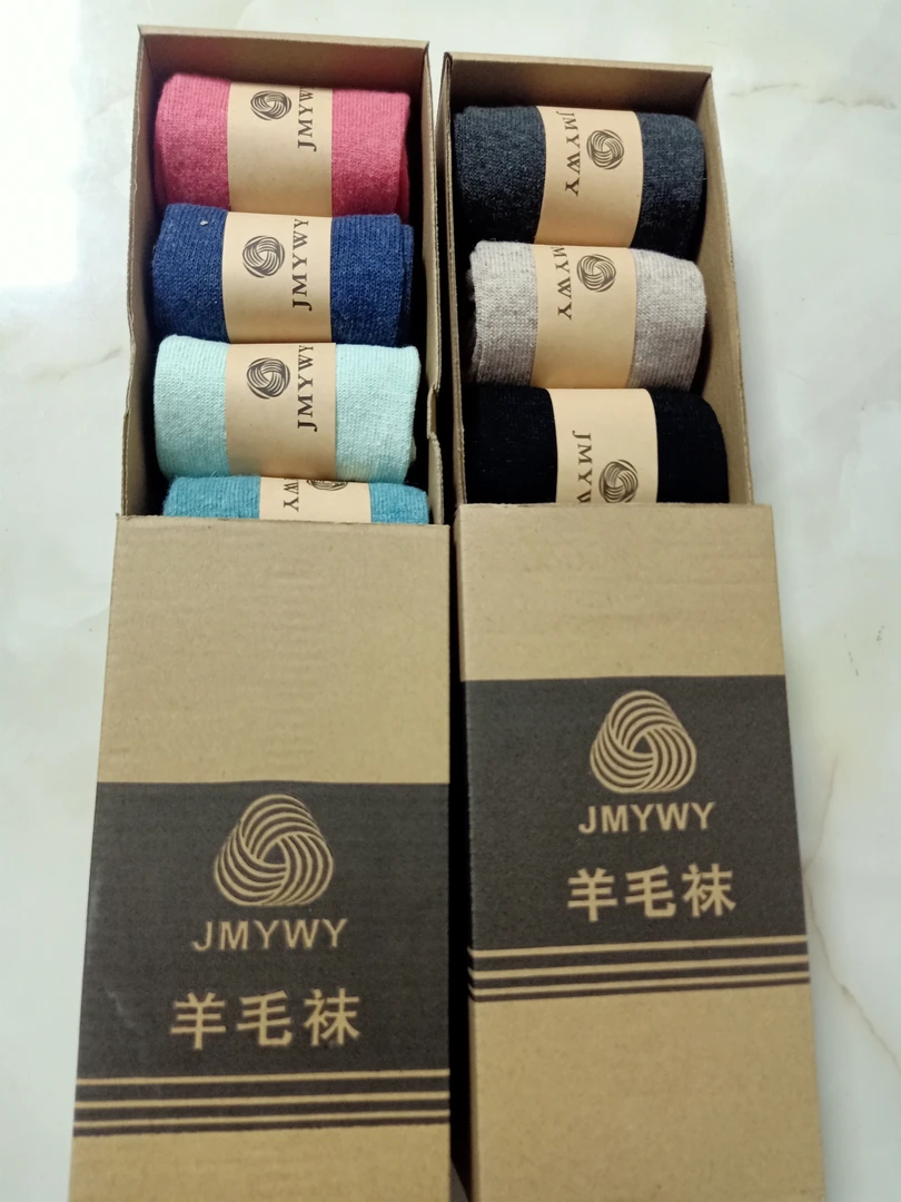 绵羊毛袜拍一发二颜色随机