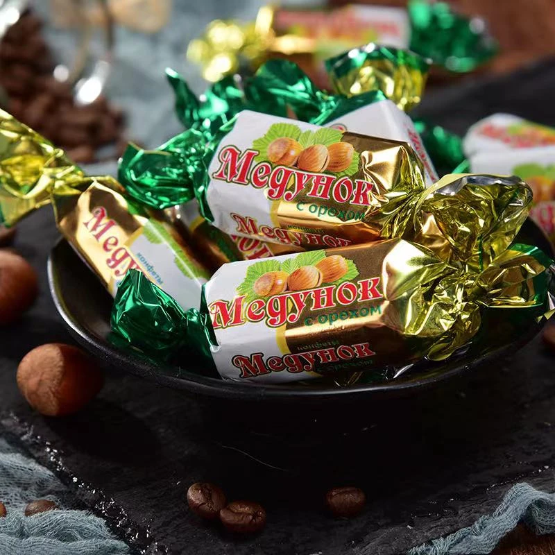 俄罗斯进口Slavyanka牌三颗榛子巧克力味榛子夹心糖500g