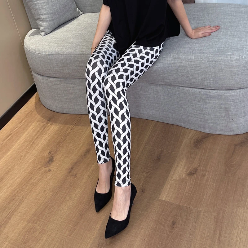 大码裤子印花显瘦长裤弹力裤高腰打底裤薄款黒白时尚显瘦打底裤