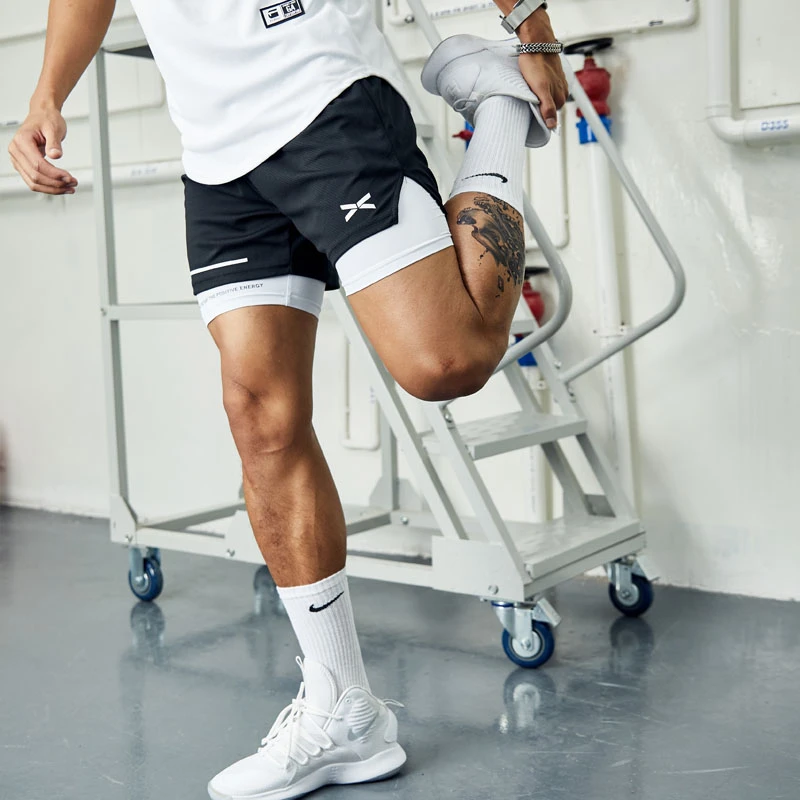 维特客假两件美式运动短裤男健身跑步透气夏季紧身篮球三分裤5222