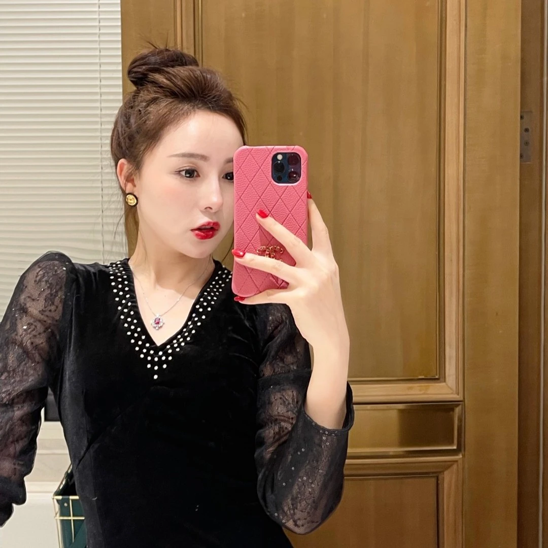田娇baby女款黑色拼接时尚百搭中长款连衣裙气质丝绒裙子2022新款