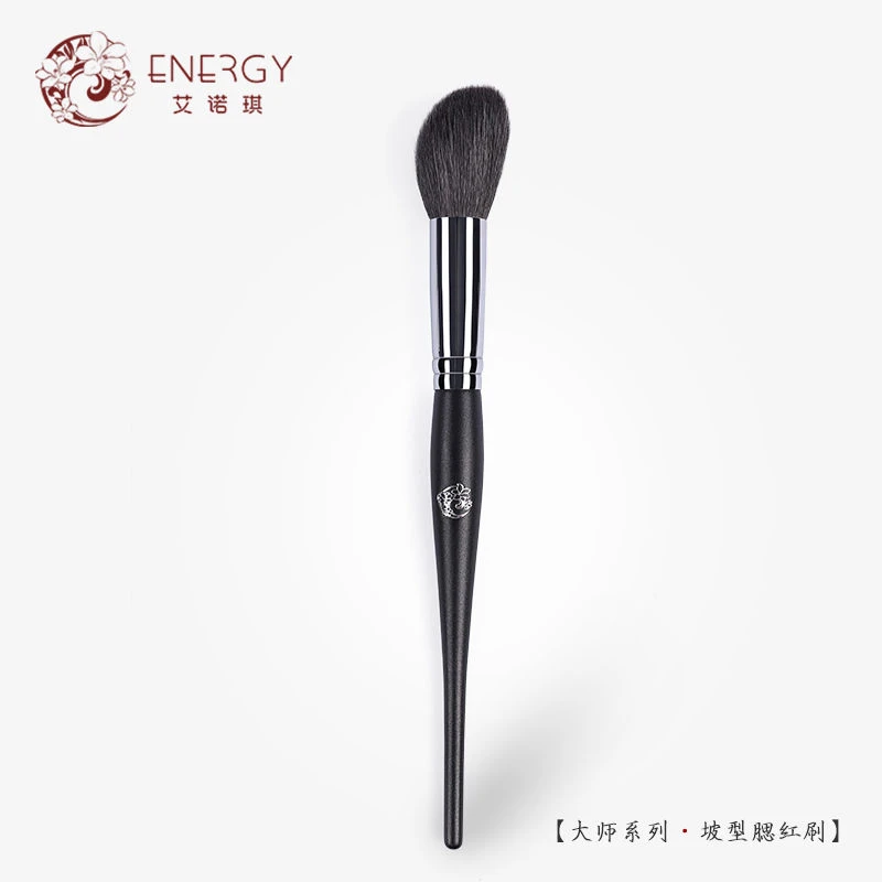 艾诺琪  大师M302 坡型腮红刷 细光峰羊毛