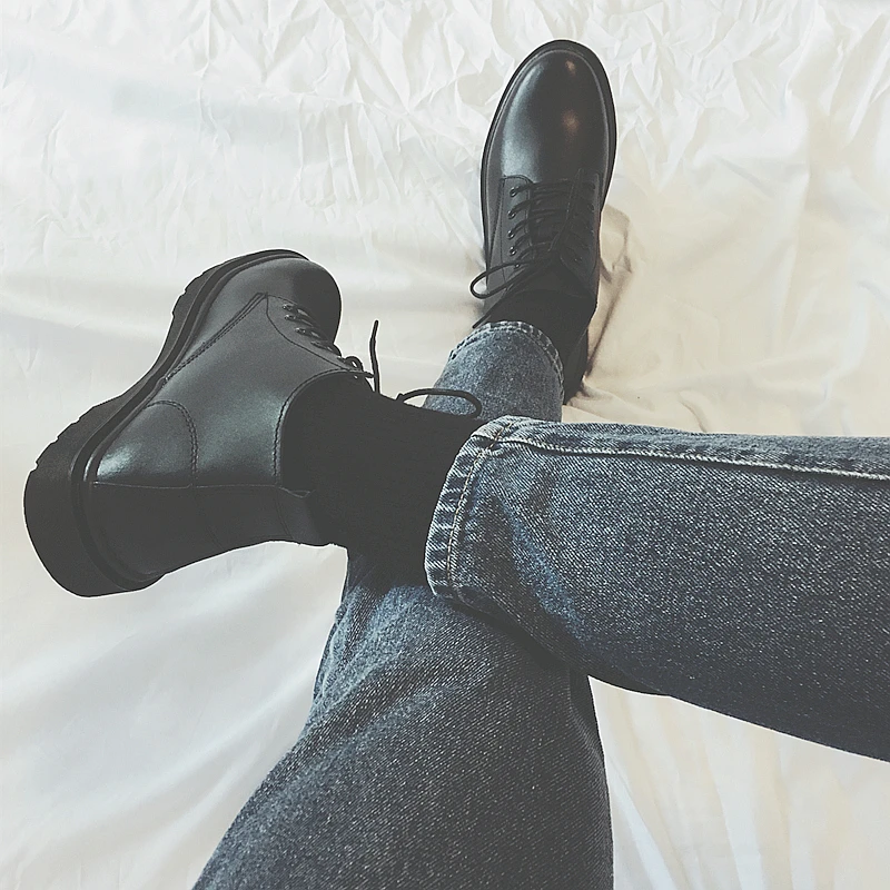 真皮ins马丁靴男高帮黑色英伦复古工装皮鞋潮中帮机车靴帅气港风