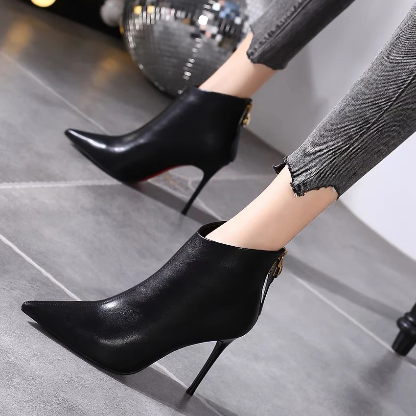 靴子女2025秋冬新款百搭尖头显瘦软皮后拉链细跟高跟短靴
