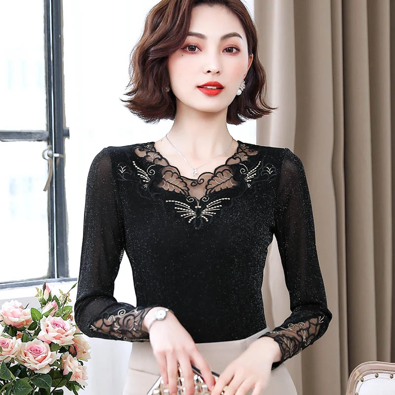 春秋薄款蕾丝打底衫女长袖2024新款收腰蕾丝上衣网纱大码时尚女装