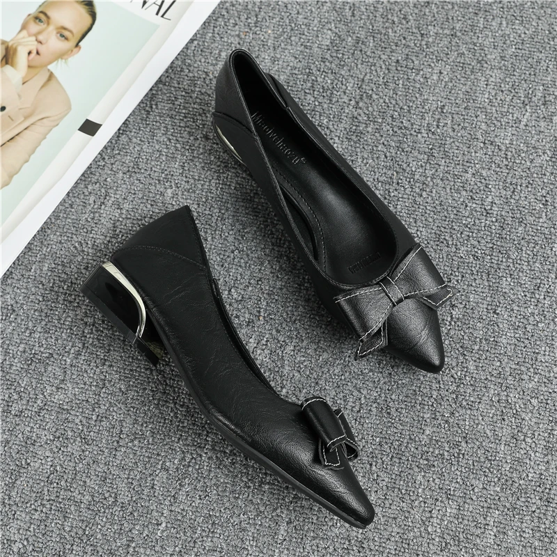 软底粗跟尖头中跟2025新款久站不累脚工作鞋黑色职业鞋子女上班族