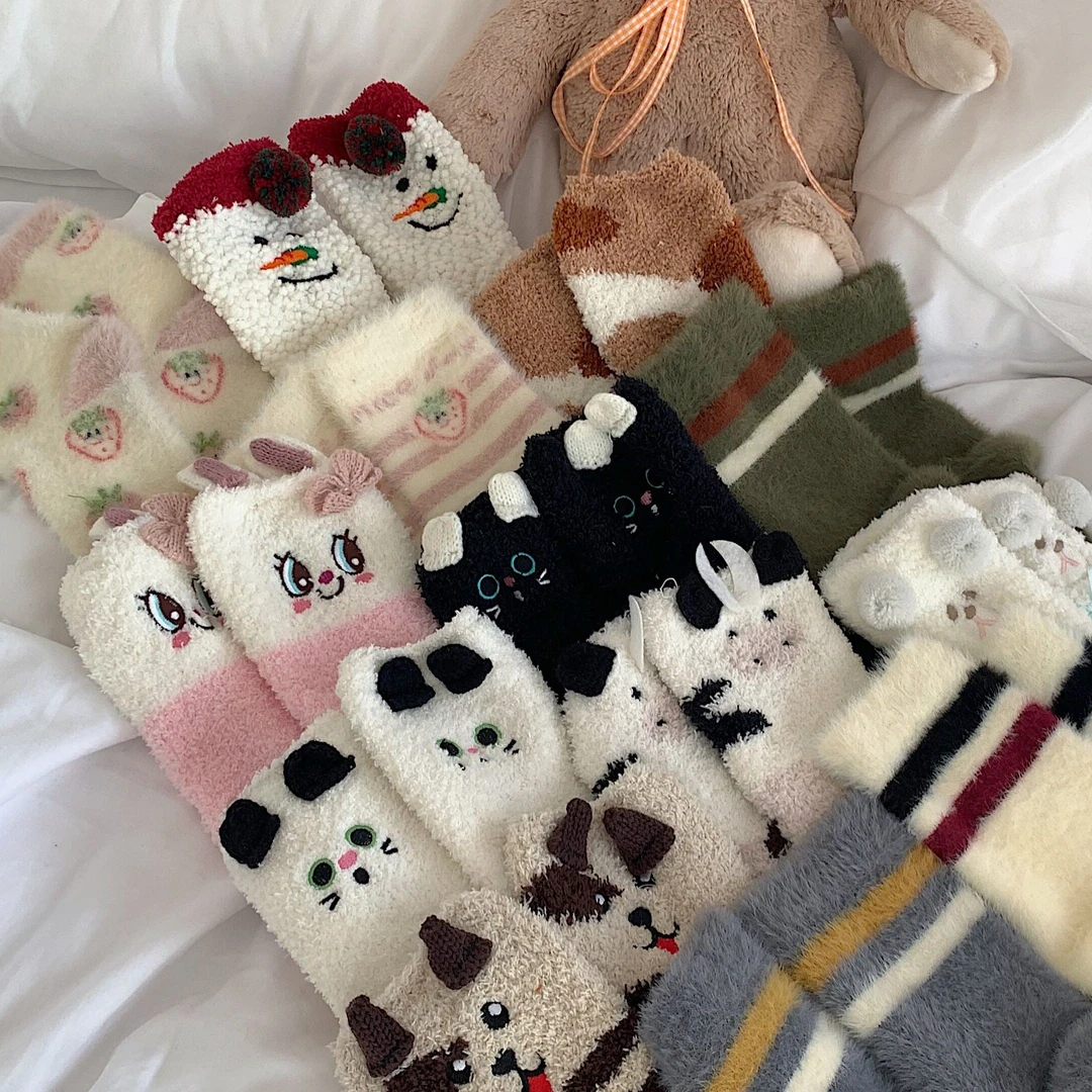 冬季可爱女生卧室睡觉用保暖毛绒地板袜卡通少女心珊瑚绒中筒袜子