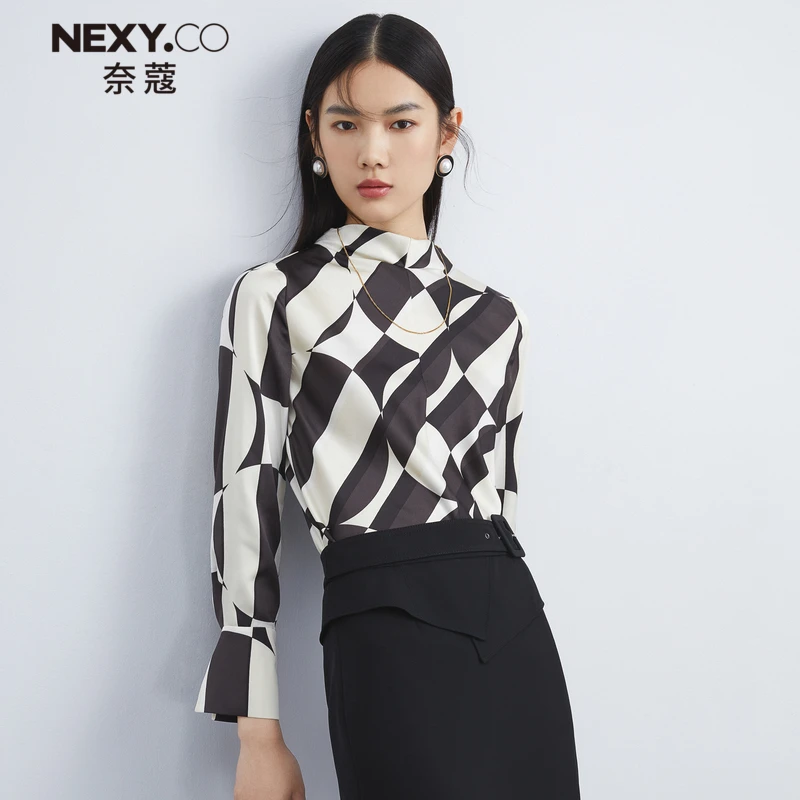 NEXY.CO/奈蔻经典印花衬衫秋季新款设计感小众长袖上衣XD01479W0