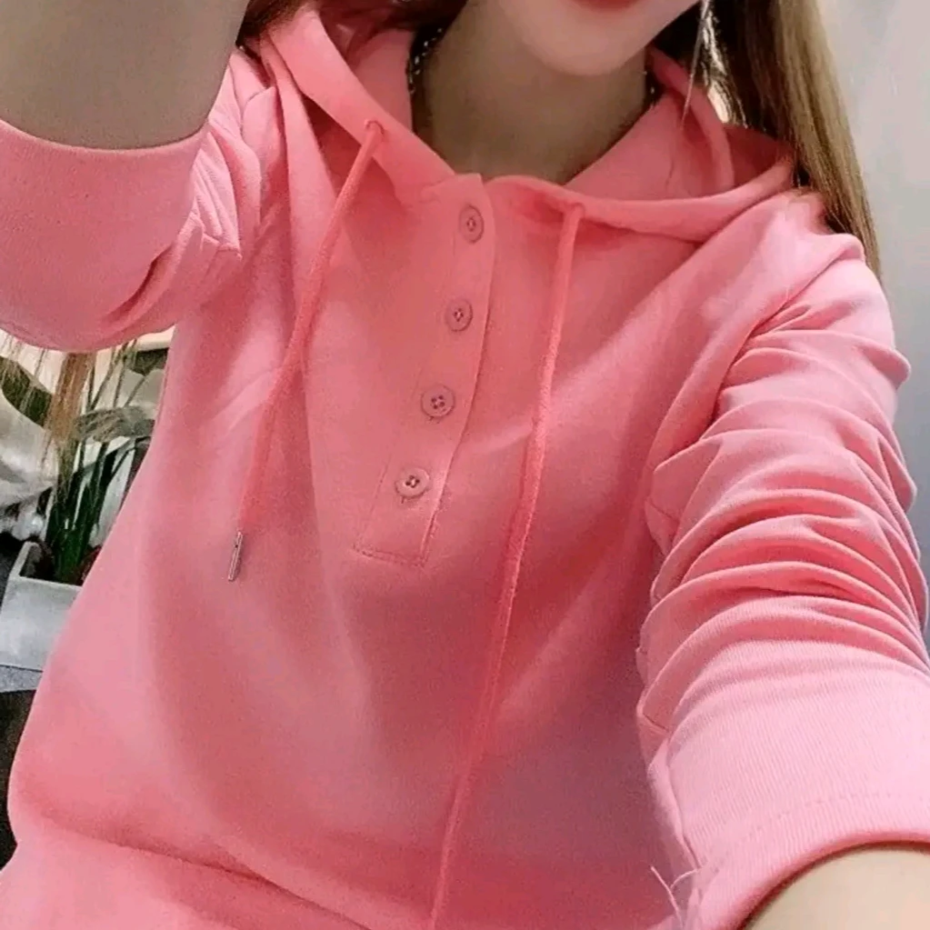 欧货彩色纽扣连帽打底衫女2022春秋新款时尚百搭修身长袖T恤上衣