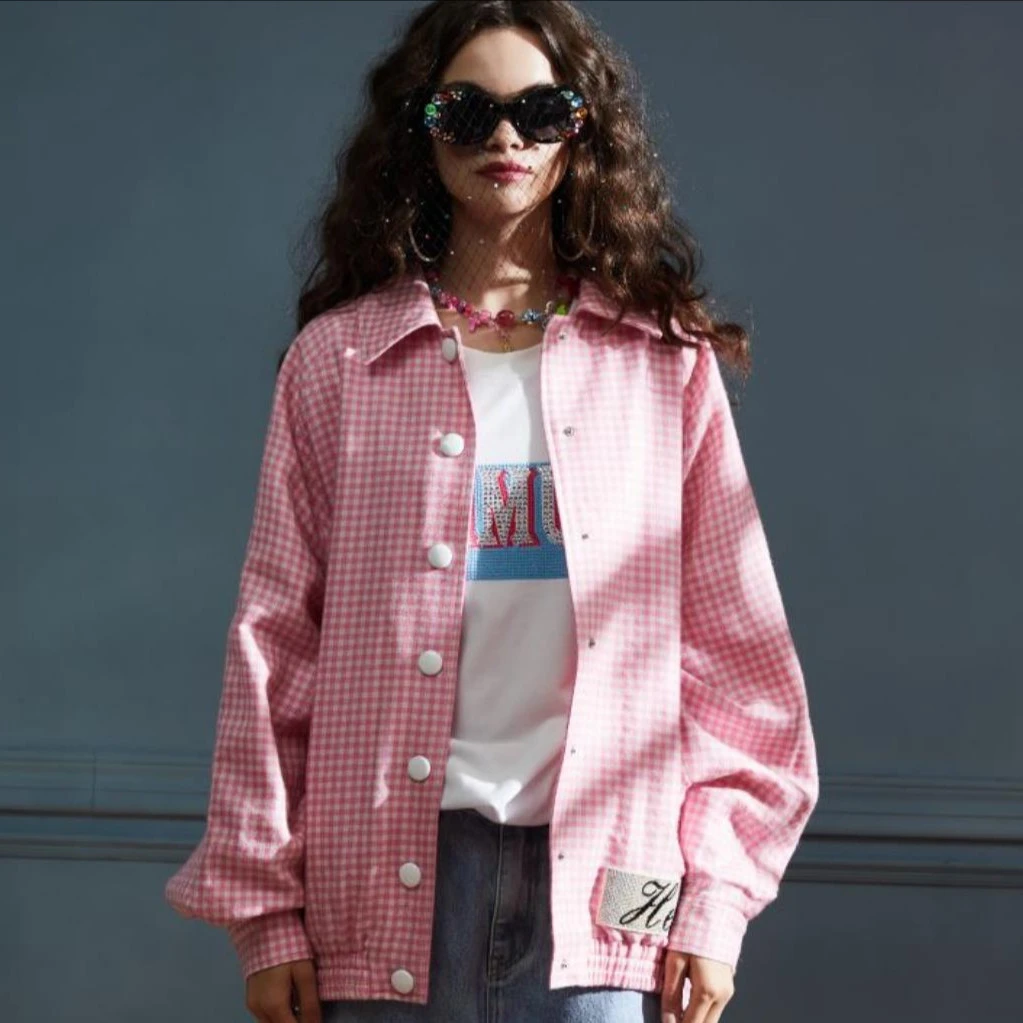 轻奢-TCH潮牌小熊珍珠烫钻春秋宽松休闲百搭粉色外套T66A276102