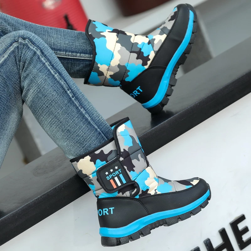 儿童雪地靴加厚保暖男童靴子冰爪防滑防水童鞋中大童棉鞋户外棉靴