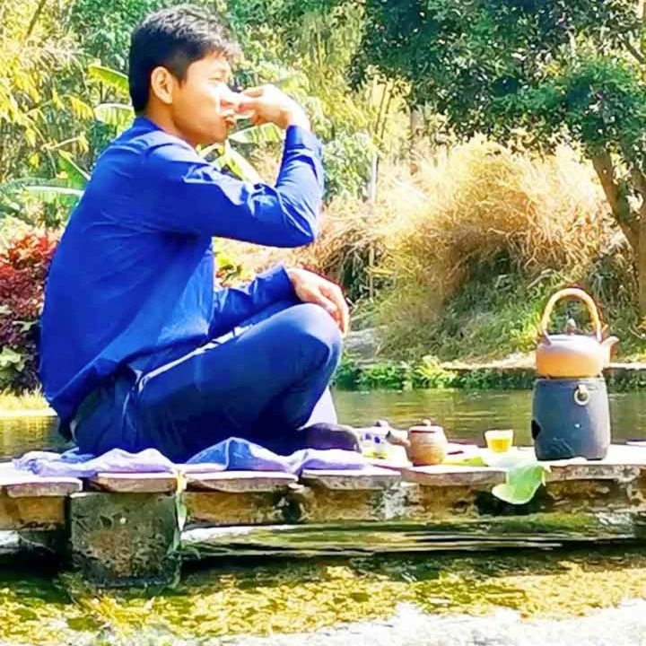 小芳粉丝高货盲拍组合普洱生茶-花蜜韵高香甘甜厚重糯滑粘稠