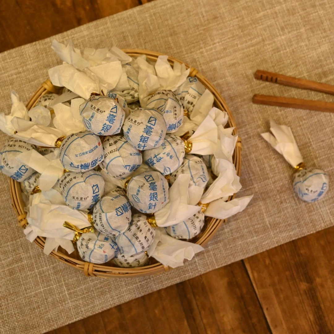 【洱与茶妃】2024年白茶白毫银针龙珠5克一颗100克包邮