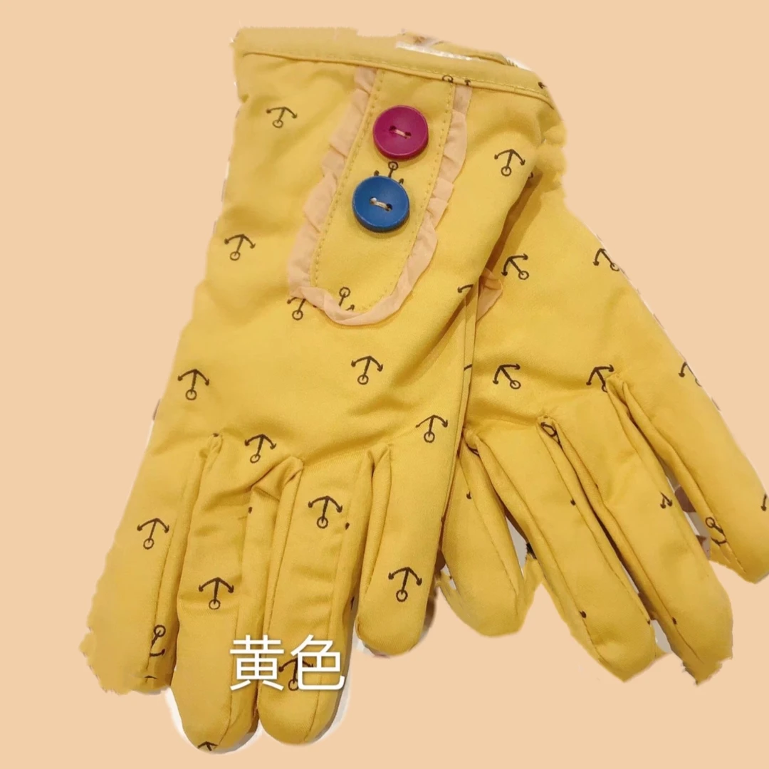 时尚宝宝棉质舒适薄棉保暖多彩纽扣手套