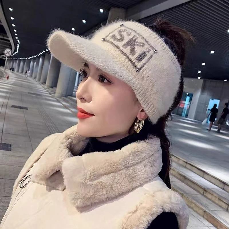 SK冬季女士时尚百搭加绒防寒保暖针织空顶鸭舌帽棒球帽