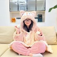 殷讯睡衣