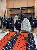 亿菲名品工厂店